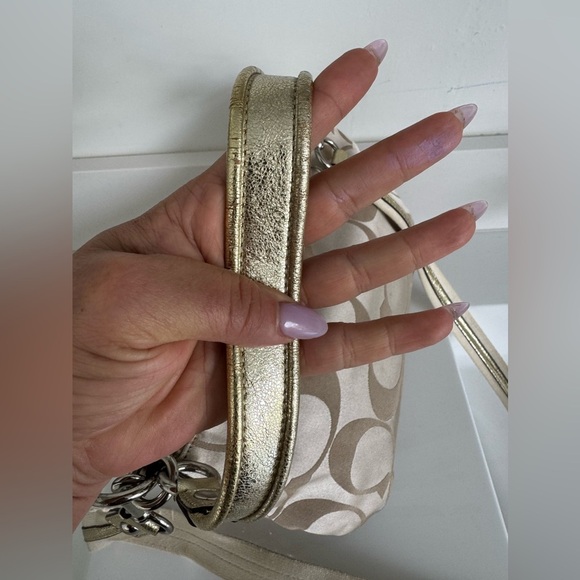 COACH Poppy Signature Satin Groovy two way Bag GOLD #13833 2009 - Picture 8 of 17